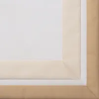 белый