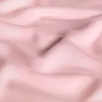 розовый